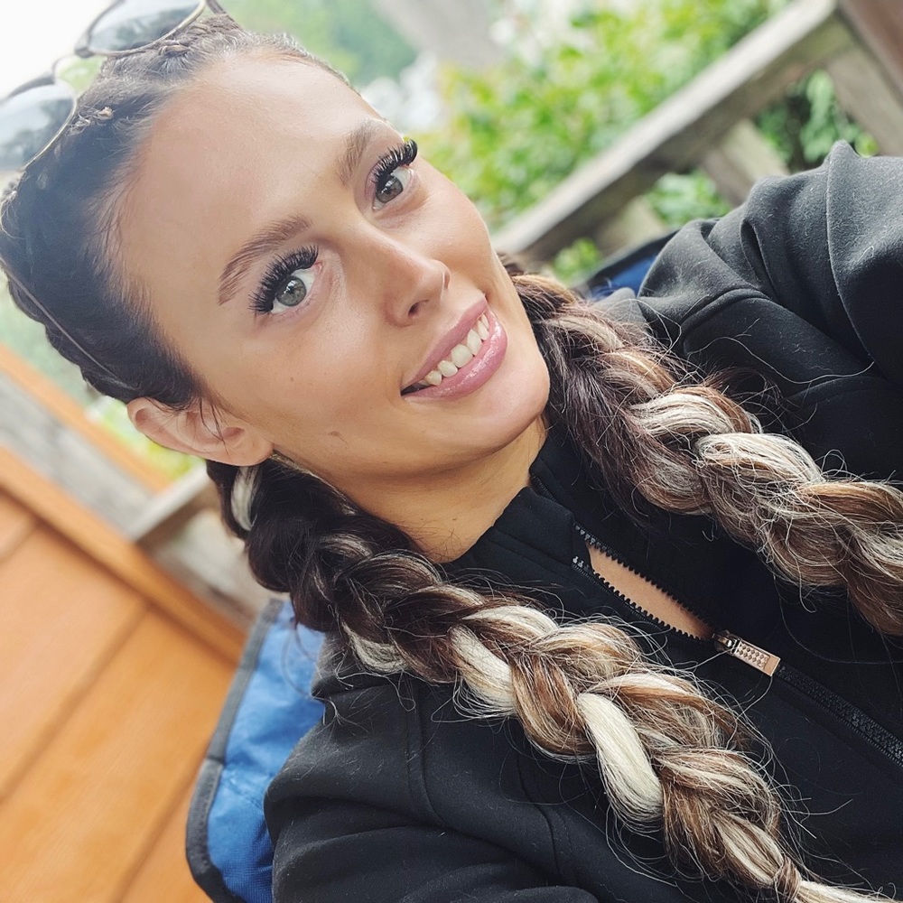 Meet your Posher, Nicole